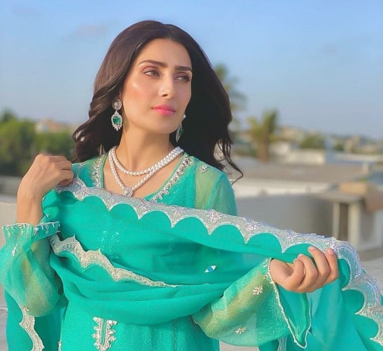 Ayeza Khan Urges Fans to Educate Kids about Coronavirus Outbreak