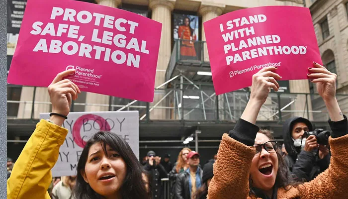 American women seek alternatives after US court denies abortion rights