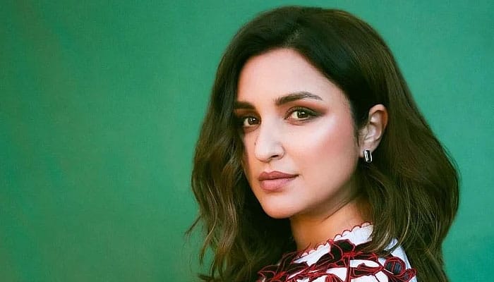Parineeti Chopra Biography, Age, Family, Sisters, Wedding, Movies & Net Worth