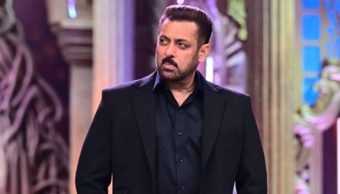 Salman Khan Biography, Age, Family, Sisters, Wedding & Net Worth